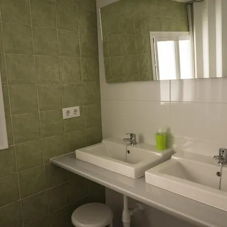 B&b-habitación Compartida Albergue
